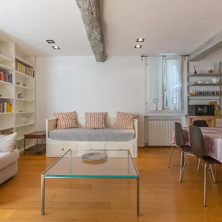 Pleasant With Garden Apartment Bologna