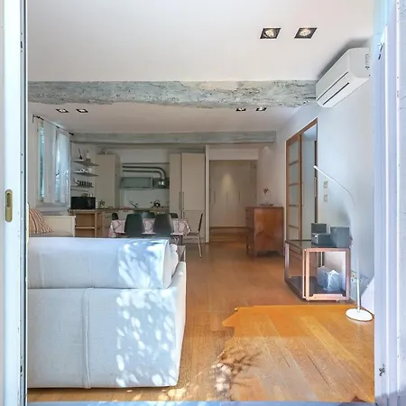 Guesthost - Pleasant With Garden