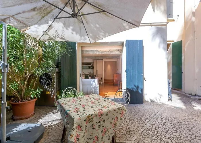 Guesthost - Pleasant With Garden * 볼로냐